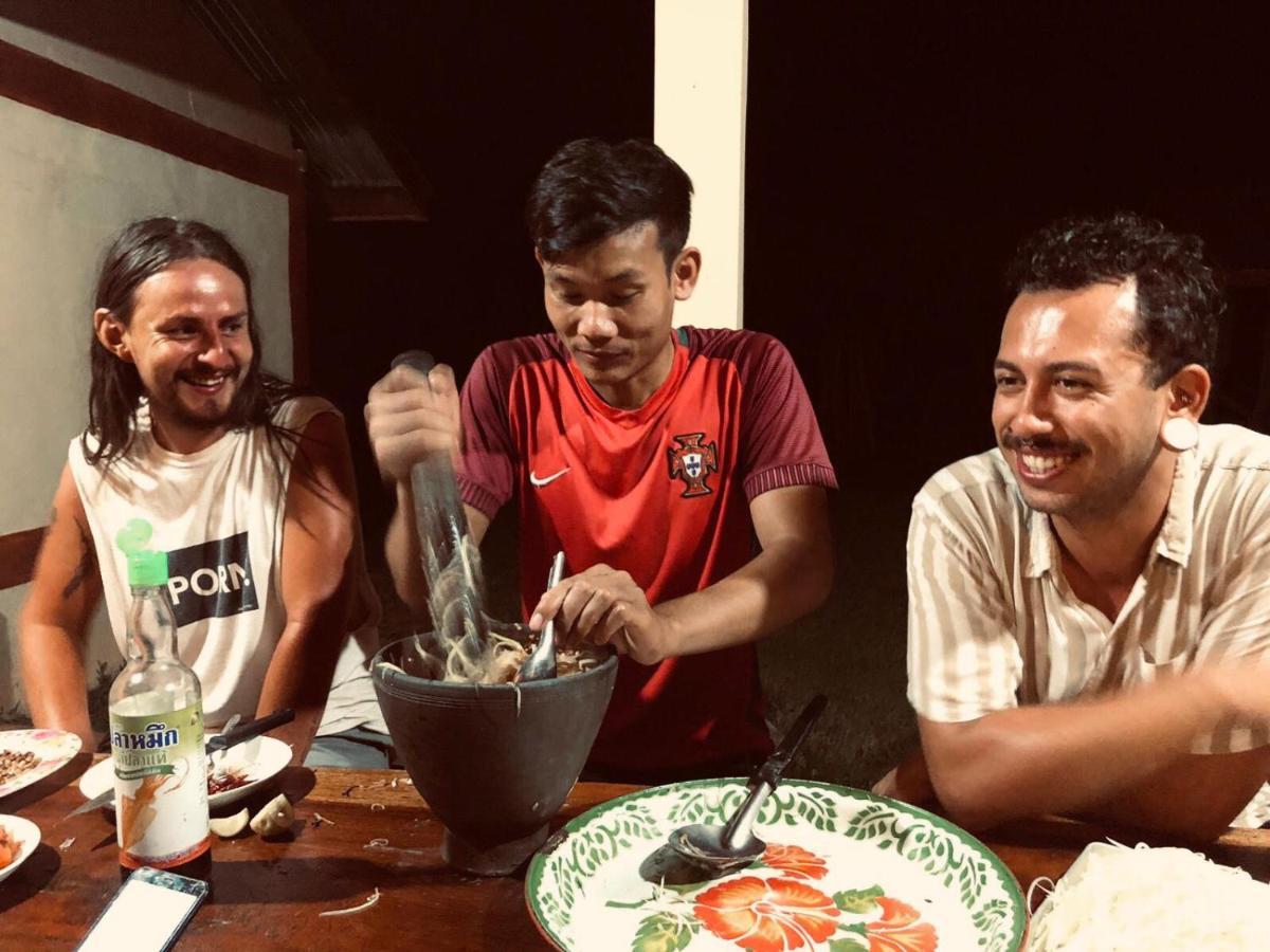 Vera Sunset Homestay Local Experience With Lao Family Muang Không Exteriér fotografie