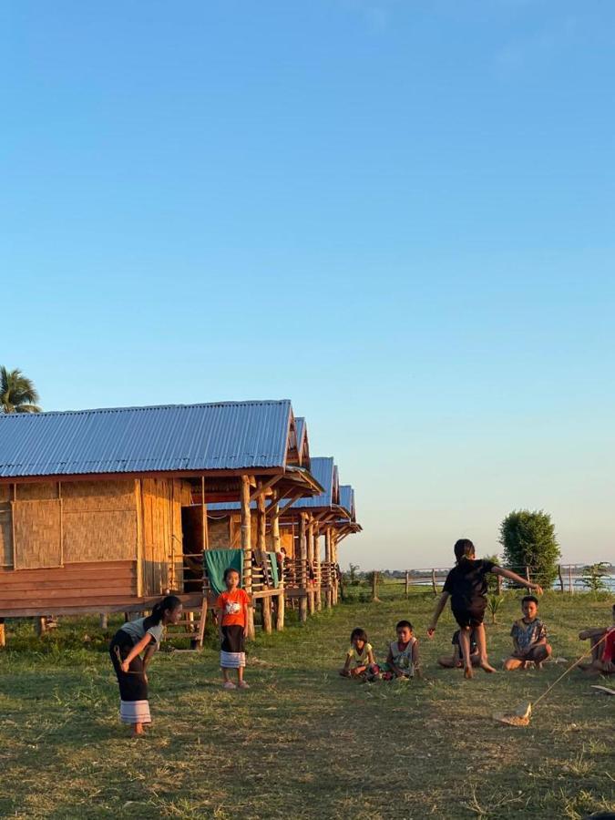 Vera Sunset Homestay Local Experience With Lao Family Muang Không Exteriér fotografie